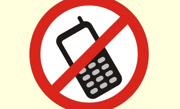 Uso de celular em sala de aula  proibido pelo Ministrio Pblico em Patrocnio